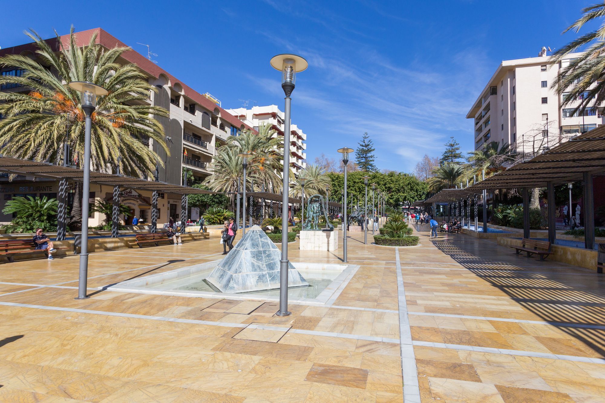 Centro Av. Del Mar Marbella